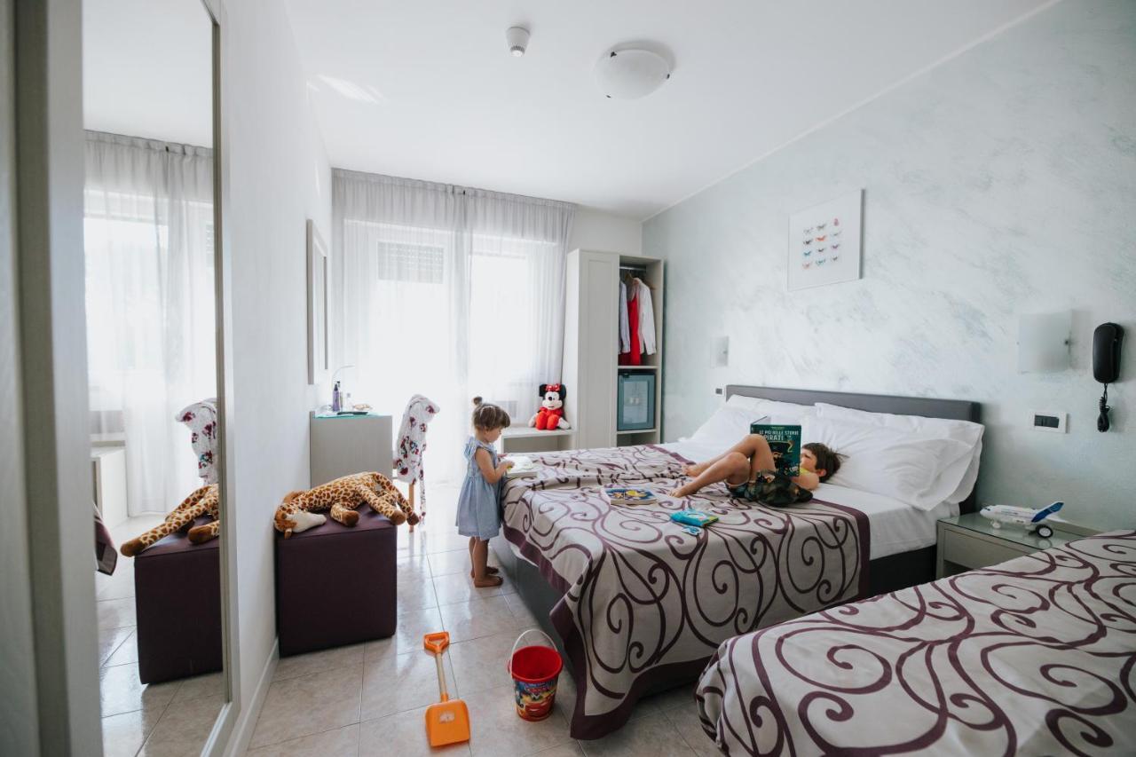 Hotel Gloria Lignano Sabbiadoro Eksteriør bilde