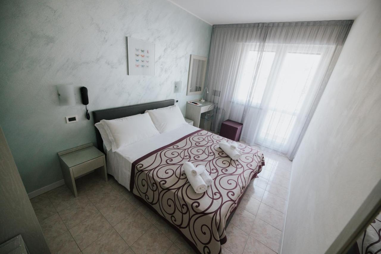 Hotel Gloria Lignano Sabbiadoro Eksteriør bilde