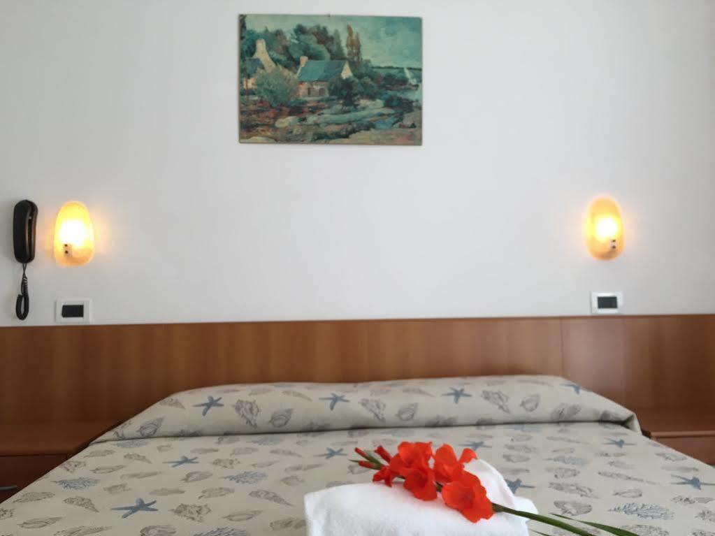 Hotel Gloria Lignano Sabbiadoro Eksteriør bilde