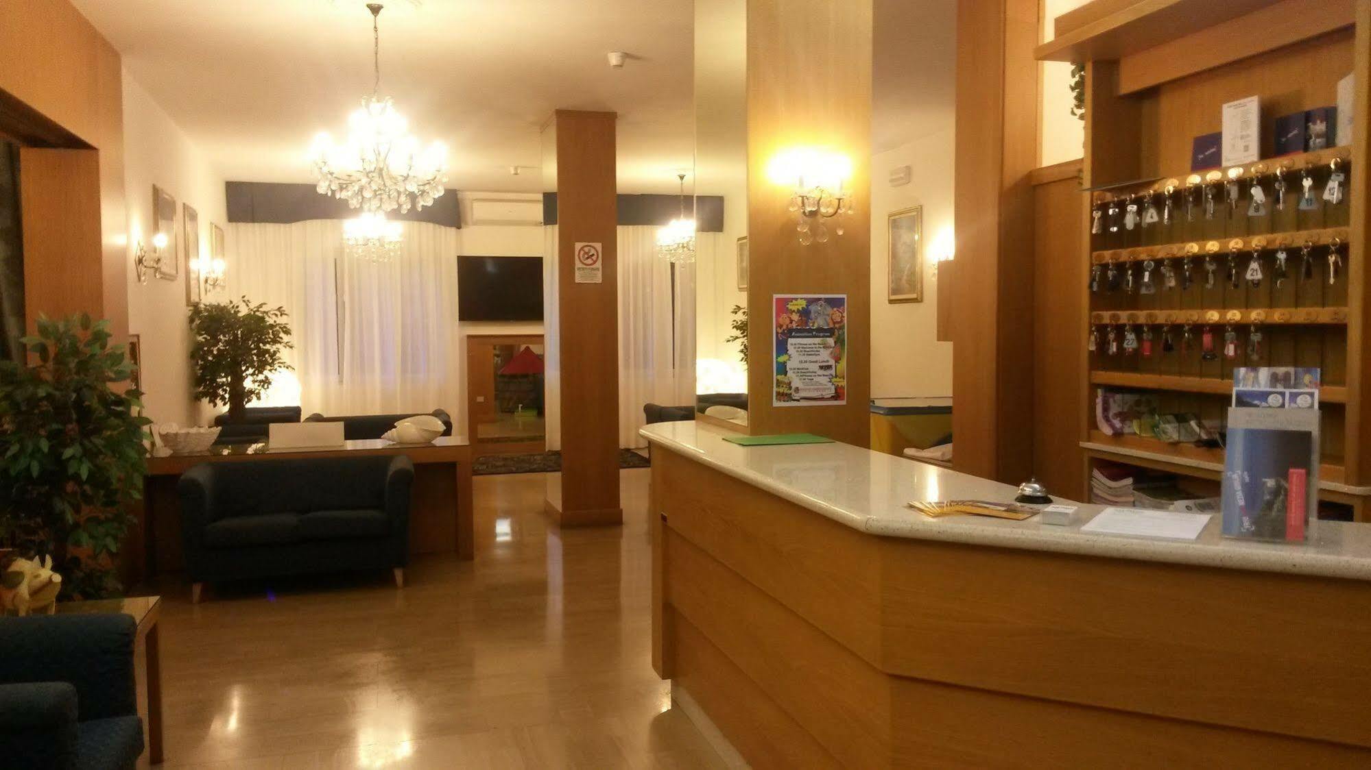 Hotel Gloria Lignano Sabbiadoro Eksteriør bilde